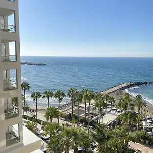 precioso-apartamento-en-primera-linea-de-playa.es-andalucia.com/
