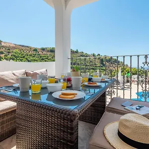 villa-dos-hermanas.1costadelsol.com/